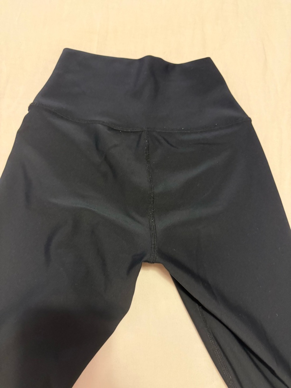 ALO Airlift 7/8 Black High-Rise Performance Leggings - Picture 4 of 4